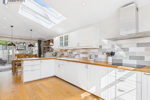 3 bedroom semi-detached house for sale, Sanderstead CR2