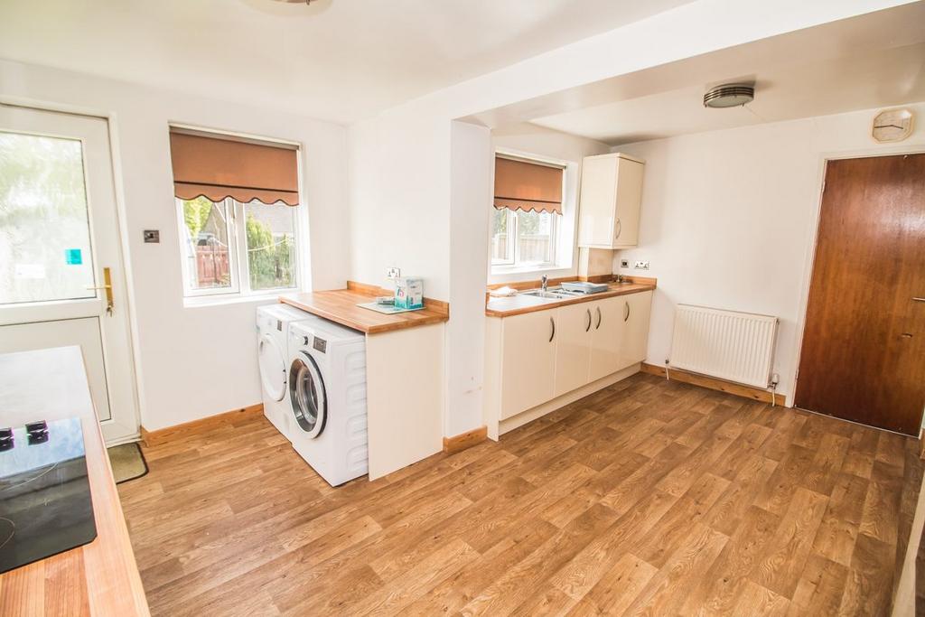 Kitchen Pic 3.