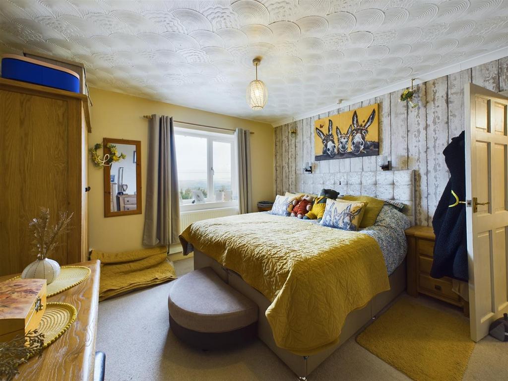 CAM03055 G0-PR0180-STILL030.jpg