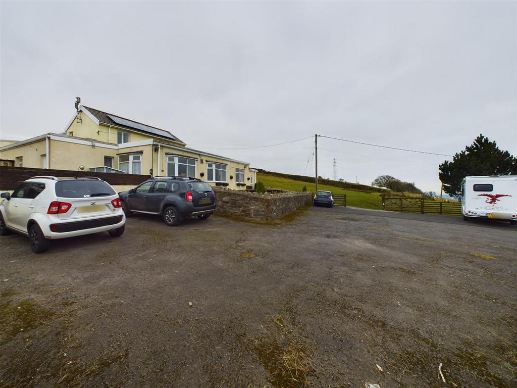 CAM03055 G0-PR0180-STILL048.jpg