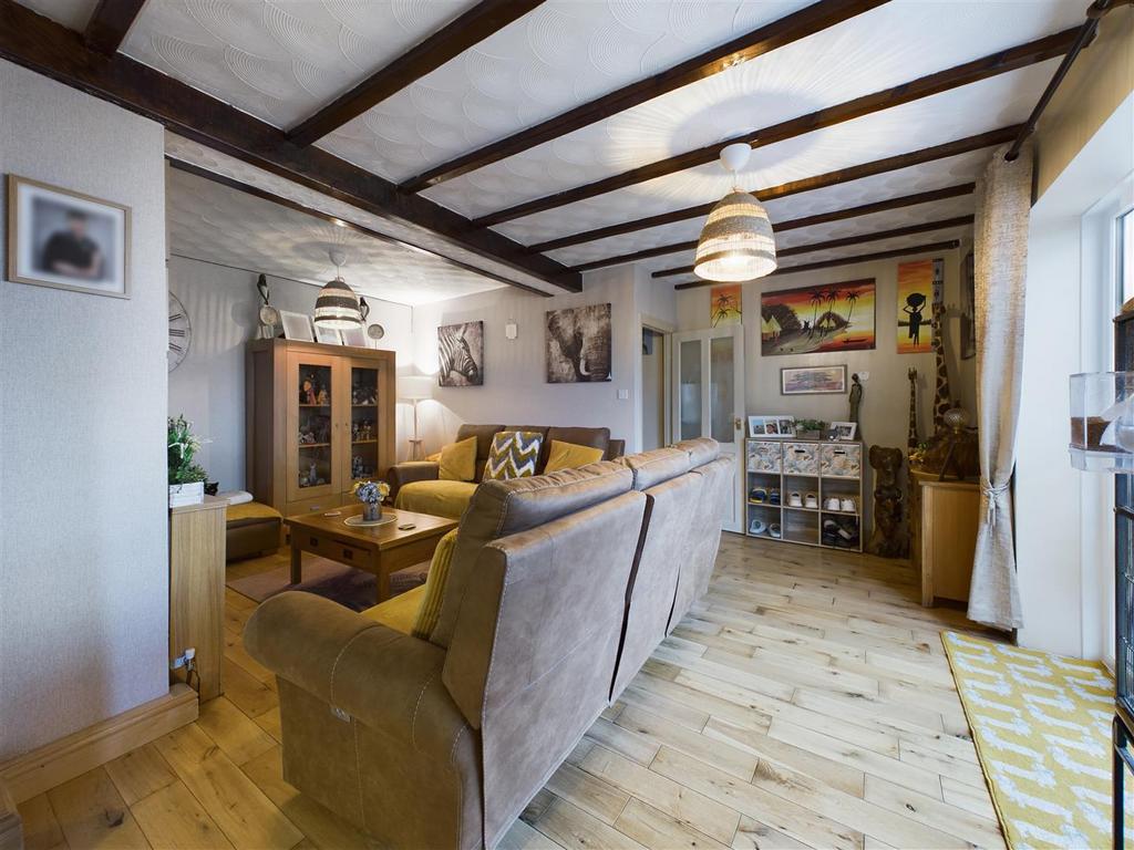 CAM03055 G0-PR0180-STILL026.jpg