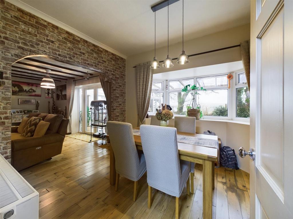 CAM03055 G0-PR0180-STILL029.jpg