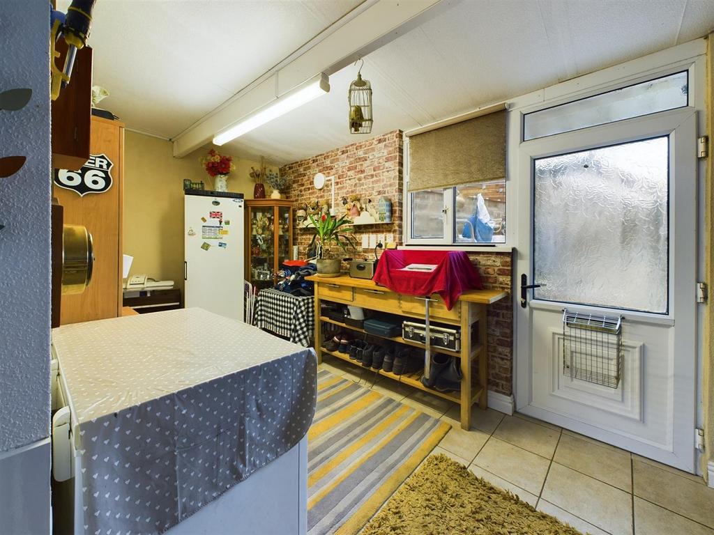 CAM03055 G0-PR0180-STILL042.jpg