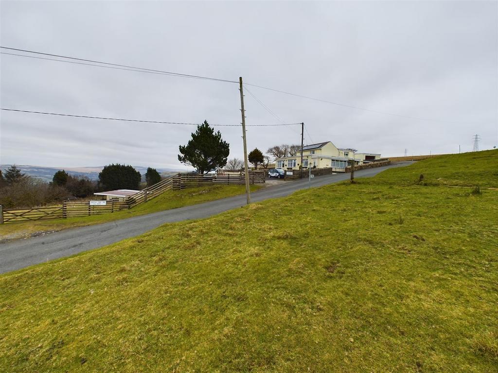 CAM03055 G0-PR0180-STILL058.jpg