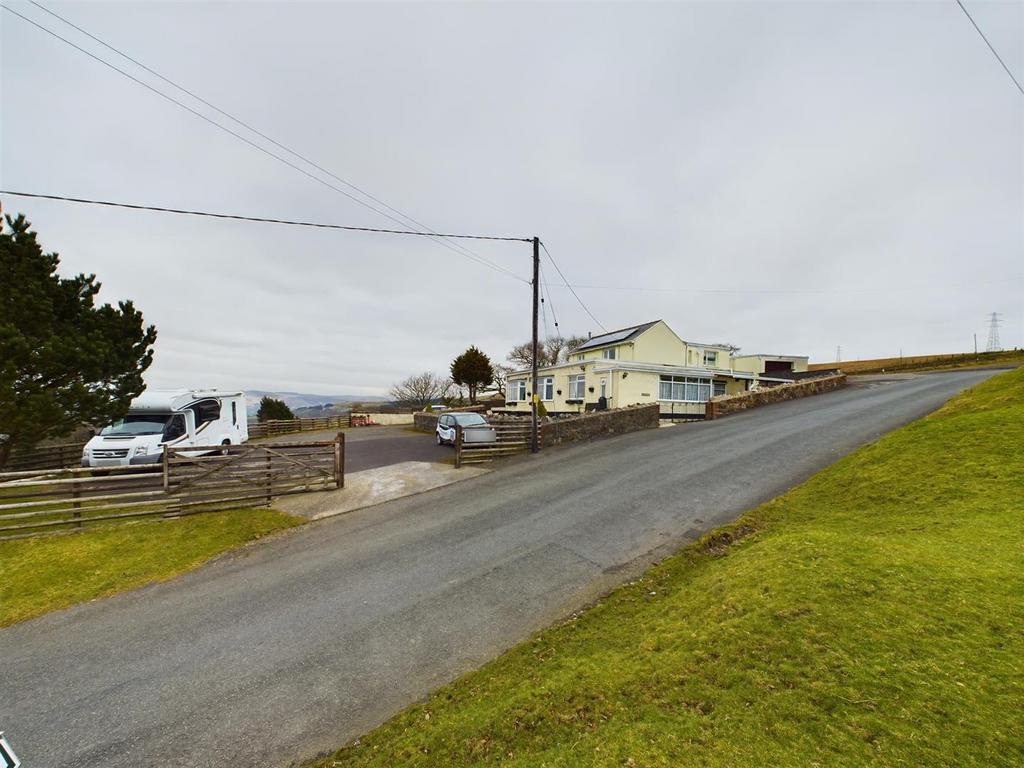 CAM03055 G0-PR0180-STILL061.jpg