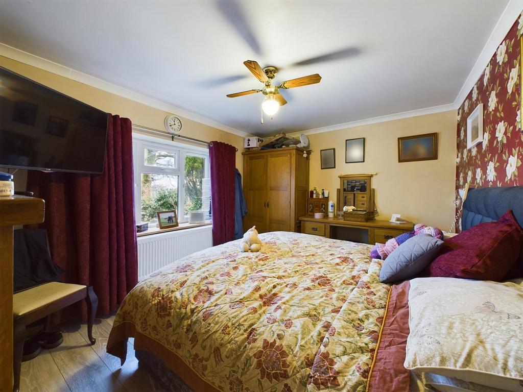 CAM03055 G0-PR0180-STILL036.jpg