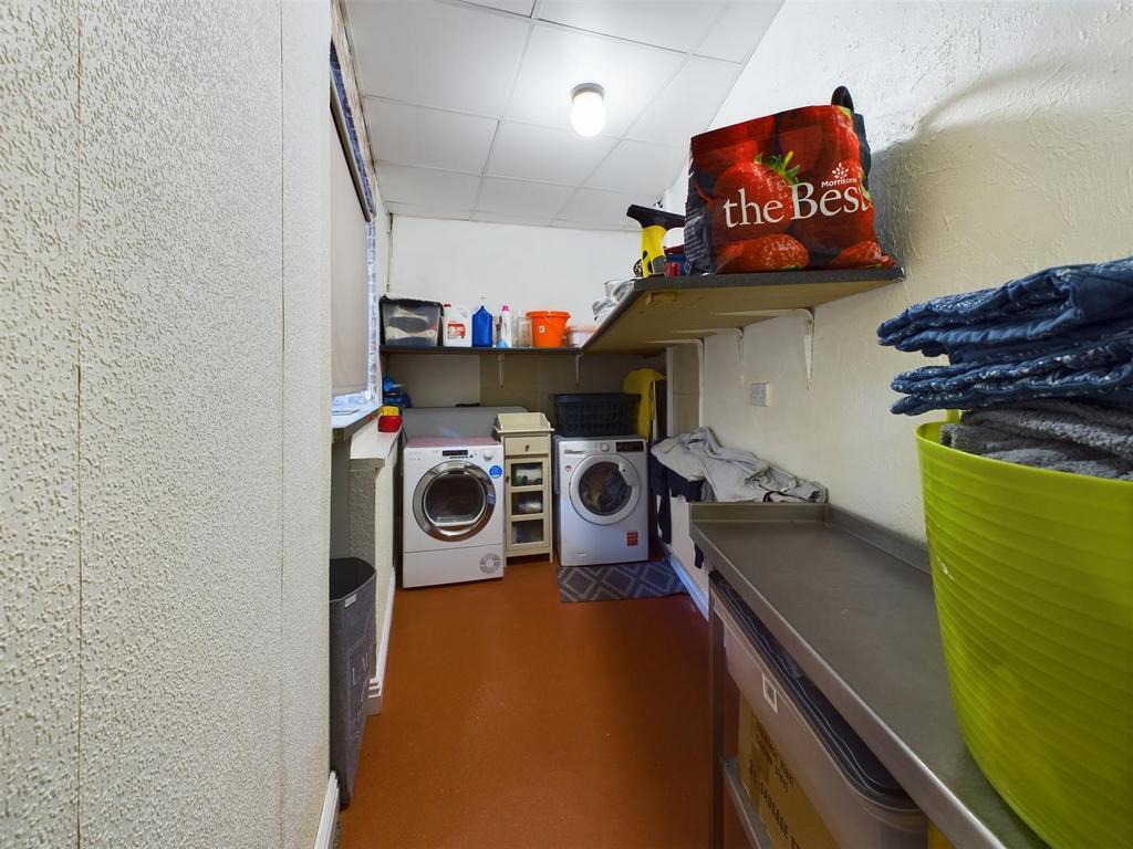 CAM03055 G0-PR0180-STILL041.jpg