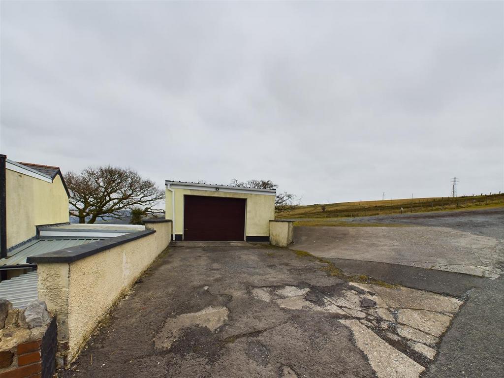 CAM03055 G0-PR0180-STILL049.jpg