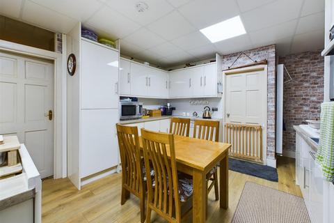 undefined, Betws, Ammanford