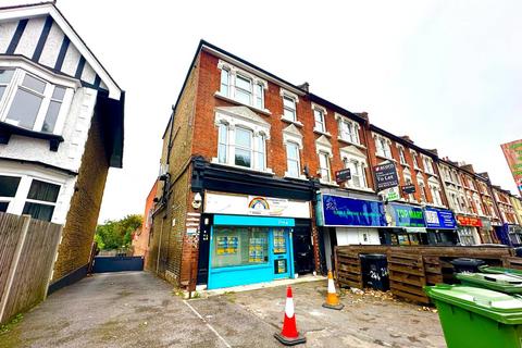 1 bedroom flat for sale, Brownhill Road, Catford, London, SE6