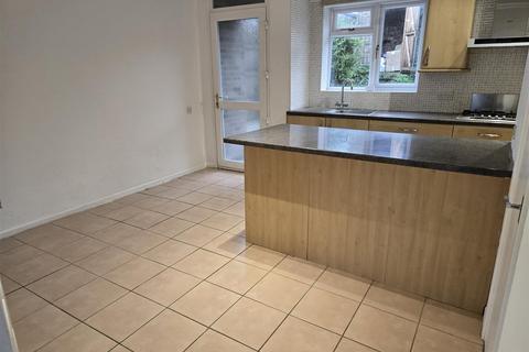 3 bedroom townhouse to rent, The Town, Derby DE21