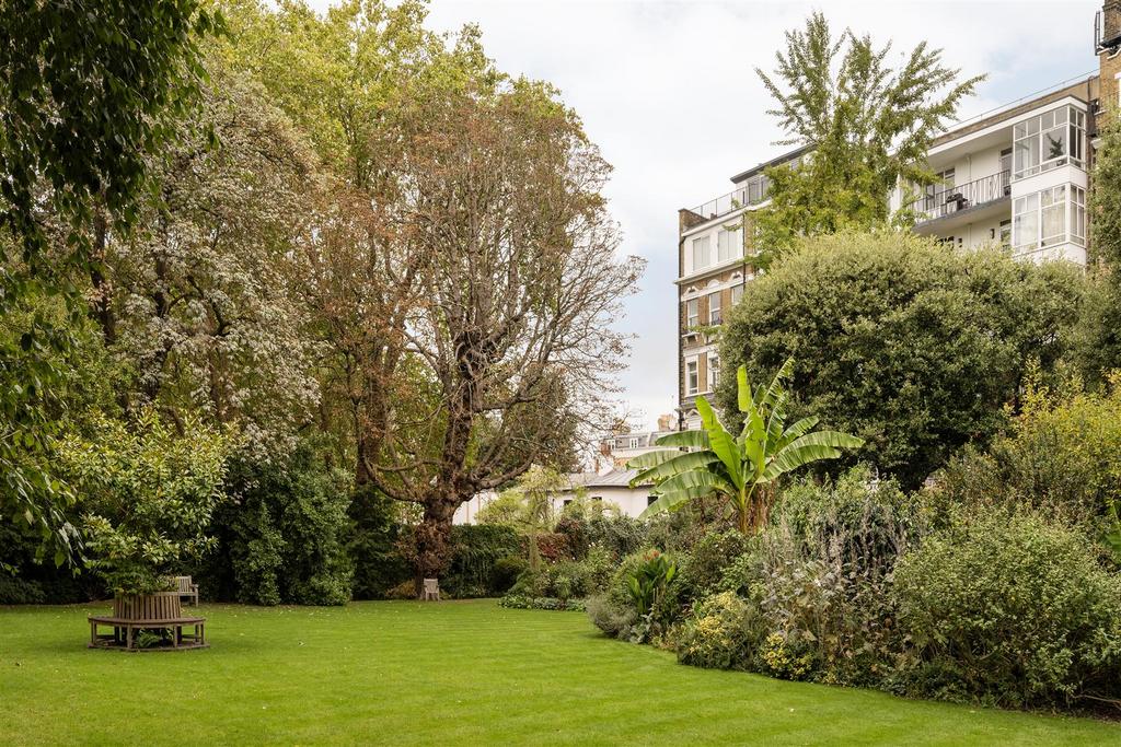 Maskells-F13 Airlie Gardens-27 Hi.jpg