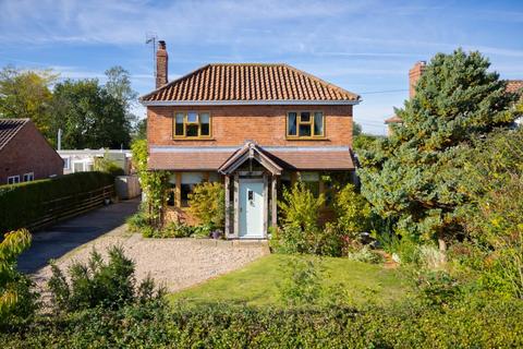 3 bedroom detached house for sale, Flaxton, York