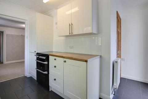 2 bedroom house to rent, Bedford Street, St. Neots PE19