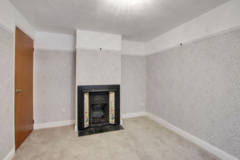 2 bedroom house to rent, Bedford Street, St. Neots PE19