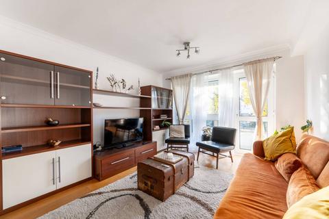 2 bedroom flat to rent, Grange Road, Ealing Broadway, London, W5