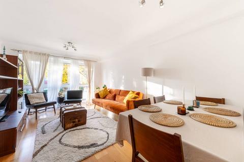 2 bedroom flat to rent, Grange Road, Ealing Broadway, London, W5