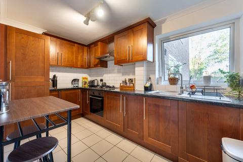 2 bedroom flat to rent, Grange Road, Ealing Broadway, London, W5
