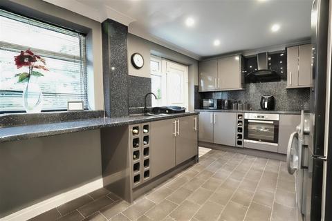 3 bedroom semi-detached house for sale, Greenacres Grove, Shelf, Halifax