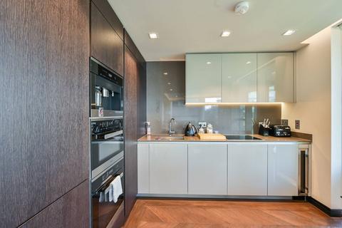 2 bedroom flat for sale, Earls Way, London Bridge, London, SE1