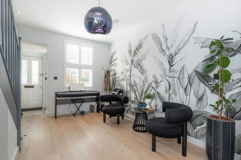 3 bedroom terraced house for sale, Radnor Gardens, Twickenham TW1