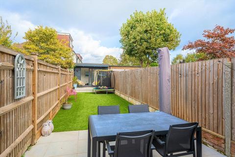 15 Radnor Gardens, Twickenham, TW1 4NA