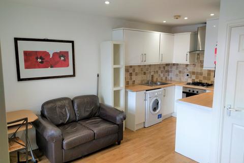 1 bedroom flat to rent, Oxford Street, Sandfields, Swansea