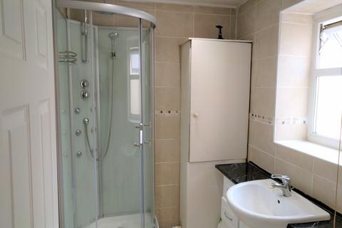 1 bedroom flat to rent, Oxford Street, Sandfields, Swansea