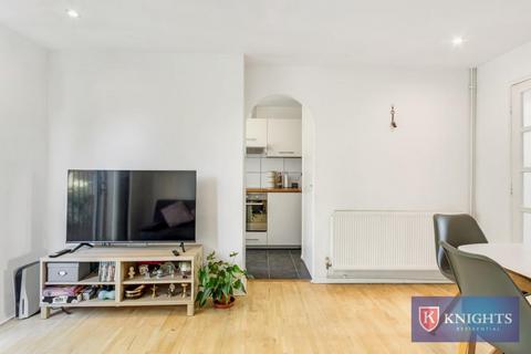 1 bedroom apartment for sale, Bream Close, London, N17