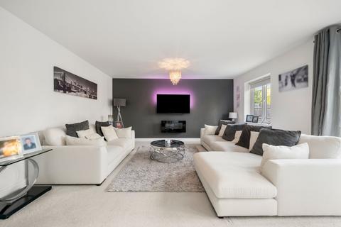 7 River Walk, Fetcham, Leatherhead, KT22 9FF