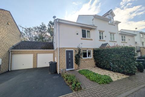 Baildon Wood Court, Baildon, Shipley, BD17