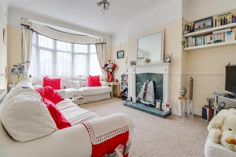undefined, London Road, Leigh-On-Sea SS9