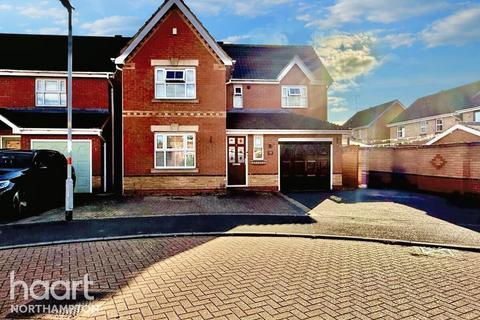 4 bedroom detached house for sale, Cobblestone Court, Northampton