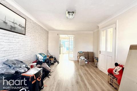 4 bedroom detached house for sale, Cobblestone Court, Northampton