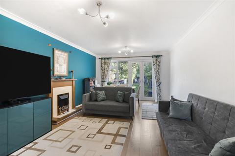 57 Gauntlett Road, Sutton, SM1 4RY