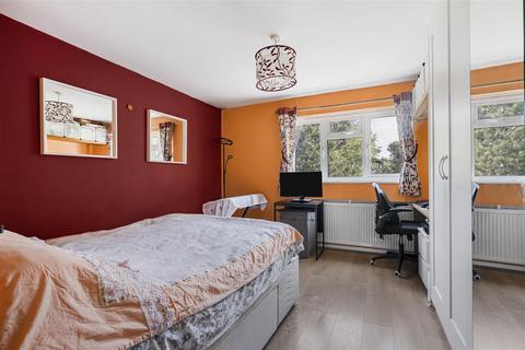 57 Gauntlett Road, Sutton, SM1 4RY
