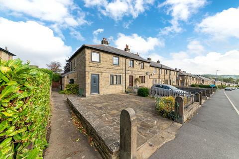 West Avenue, Honley, HD9