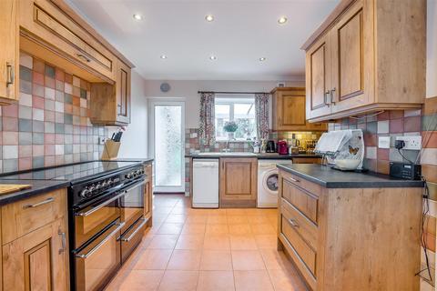 3 bedroom detached house for sale, Queens Road, Maidstone