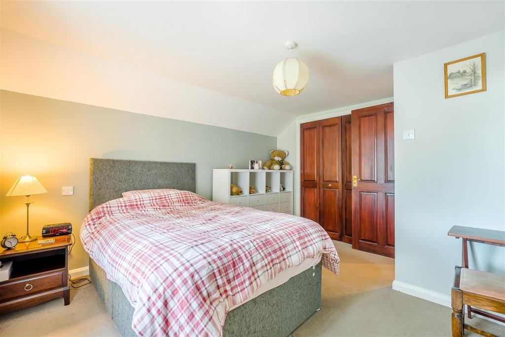 8665568-interior13.jpg