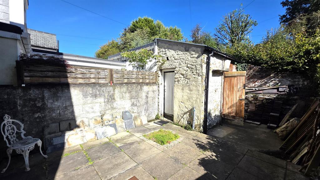 Rear Courtyard.jpg