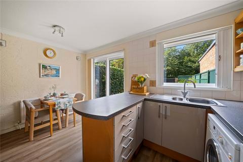 25 Dumbleton Close, Kingston Upon Thames, KT1 3ST