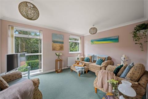 25 Dumbleton Close, Kingston Upon Thames, KT1 3ST