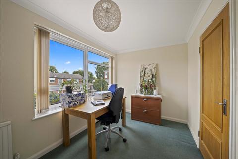 25 Dumbleton Close, Kingston Upon Thames, KT1 3ST
