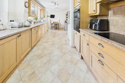 5 bedroom detached house for sale, Top Wood, Holcombe