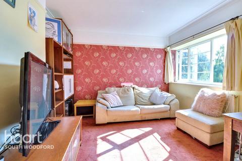 undefined, Malford Court, The Drive