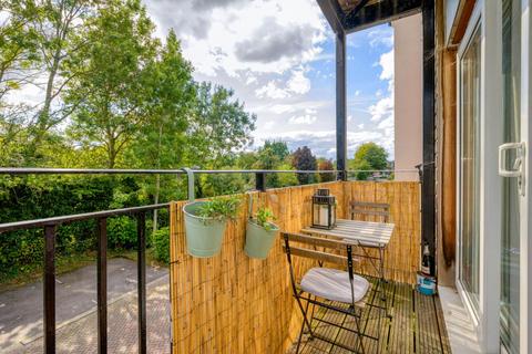 1 bedroom apartment for sale, Meadow Way, Reading RG4