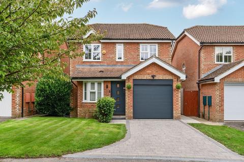 Clarke Crescent, Kennington, Ashford TN24