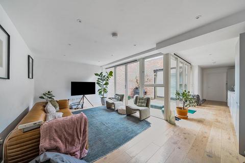 Edgewood Mews, Finchley, N3