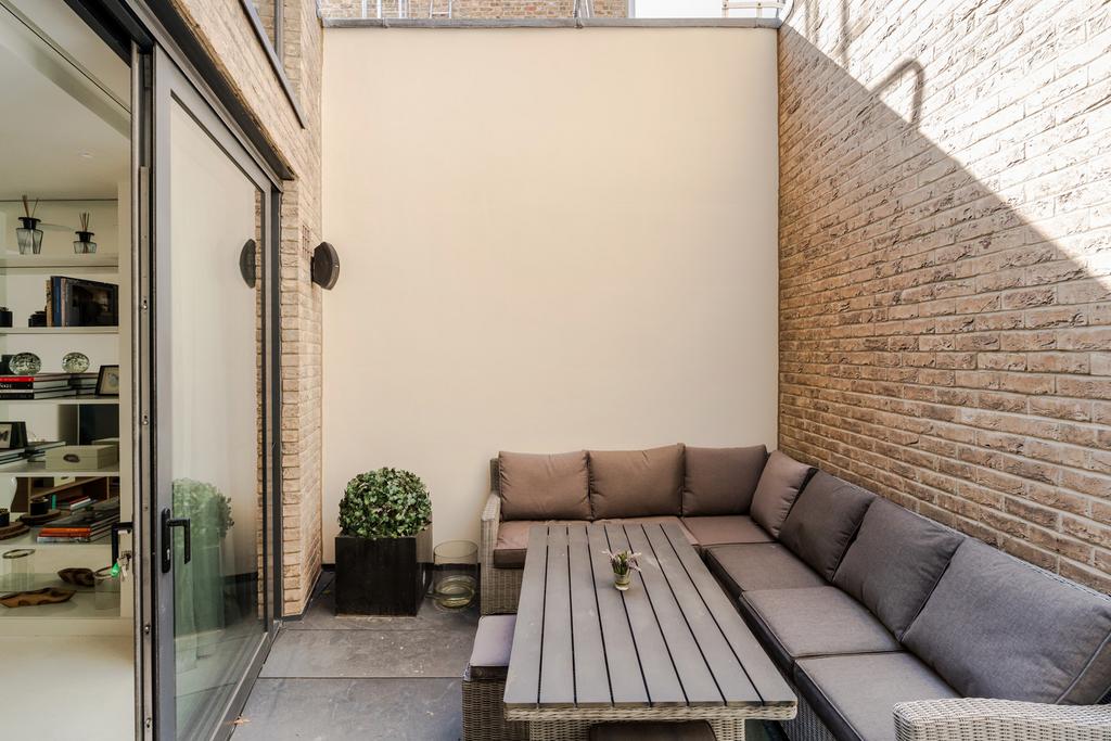 311652 - 4 Cotswold Mews-44.jpeg