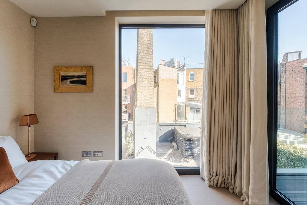 311622 - 4 Cotswold Mews-14.jpeg